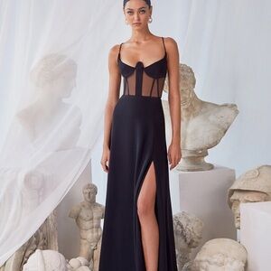 NWT Alamour Amary - Black - XS